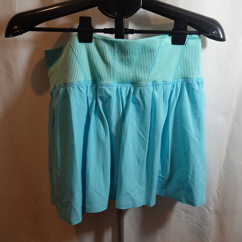 Offline By Aerie Skirt Size XL Blue /Aqua Skirt With Shorts Workout Athletic